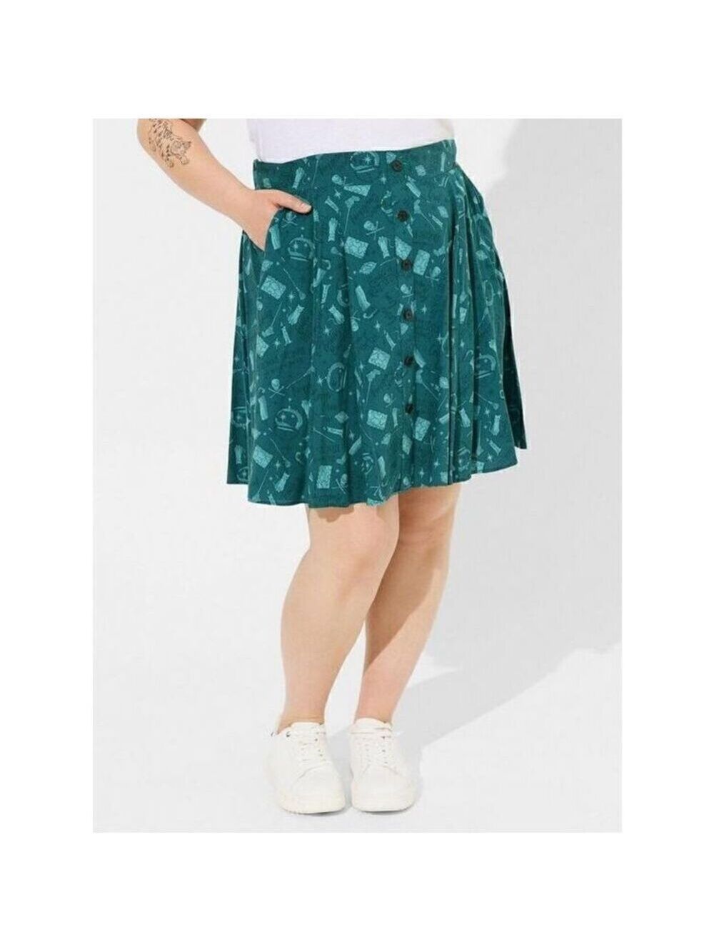 Torrid Disney Hocus Pocus Mini Challis Button Front Skirt Sz 2